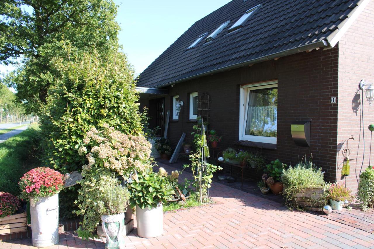 Ferienwohnung Haus Toquard Wittmund Exterior foto